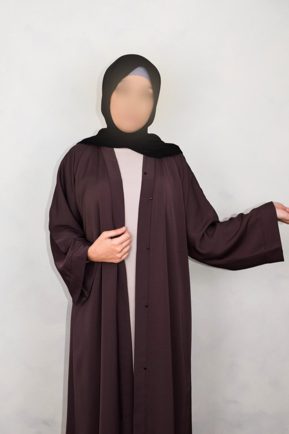 Amira Abaya in Dark Mauve